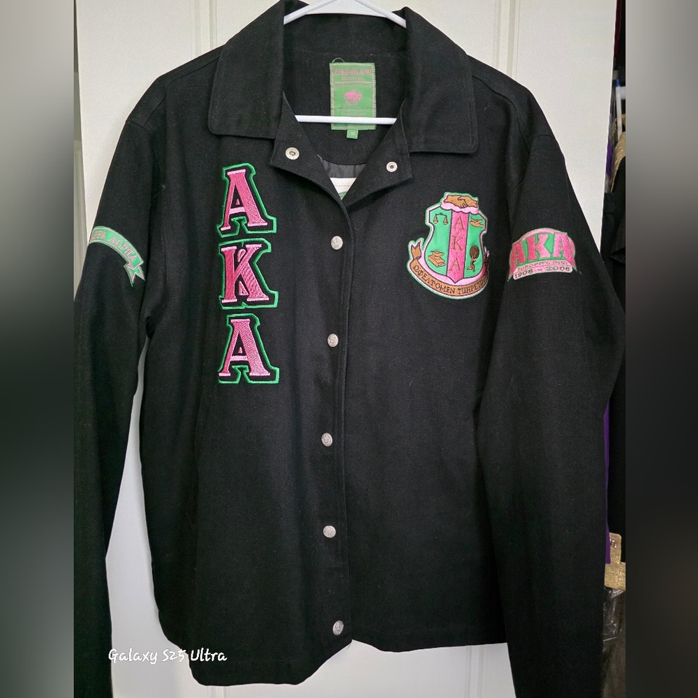 Alpha Kappa Alpha Black Jacket (Medium)